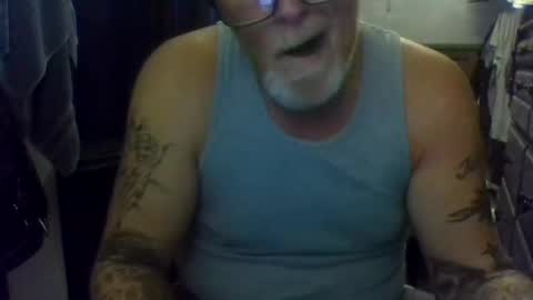 Snapshot of chompers176983 chatting on 10-20-25, 06:52 chompers online show from 10-20-25, 06:52