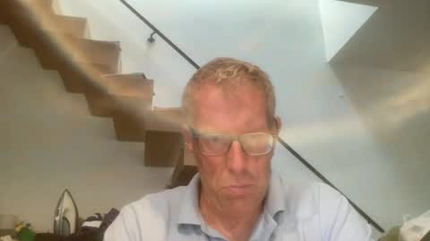 Snapshot of choupipat1 chatting on 08-04-26, 08:39 choupipat1 online show from 08-04-26, 08:39