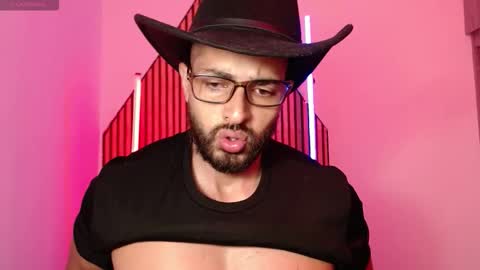 cris         Twitter magnum101010 insta magnumc20 online show from 03-17-26, 11:46