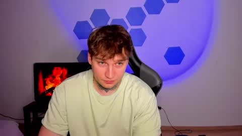 Chris Tyson online show from 04-18-26, 10:10