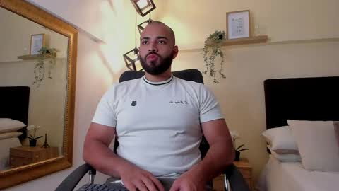 Chris Varden online show from 05-21-26, 03:24