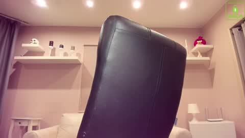 Chris online show from 02-11-25, 03:50