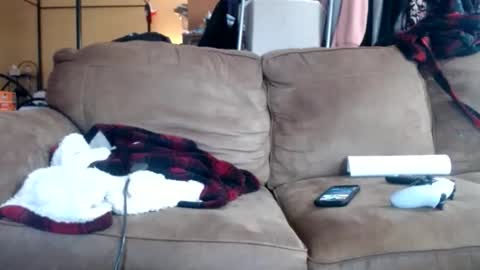 Snapshot of chrisintn chatting on 11-19-25, 05:02 chrisintn online show from 11-19-25, 05:02