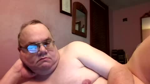 Snapshot of chrismini312 chatting on 07-11-26, 12:41 Chris The Jerk Off King online show from 07-11-26, 12:41