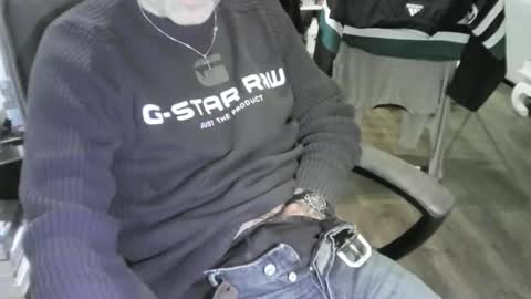 Snapshot of chrisprngr chatting on 12-18-25, 05:41 chrisprngr online show from 12-18-25, 05:41