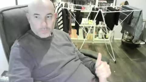 Snapshot of chrisprngr chatting on 05-05-26, 09:34 chrisprngr online show from 05-05-26, 09:34