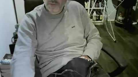 Snapshot of chrisprngr chatting on 05-17-26, 09:33 chrisprngr online show from 05-17-26, 09:33