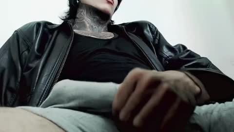 Snapshot of chriss_opp chatting on 03-10-25, 05:18 CHRIS  INDEPENT MODEL online show from 03-10-25, 05:18