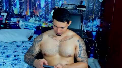 Chriss Stewart online show from 10-03-25, 01:57