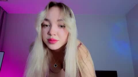 Snapshot of chrissberryy0 chatting on 03-14-26, 03:34 ChrissBerryy online show from 03-14-26, 03:34