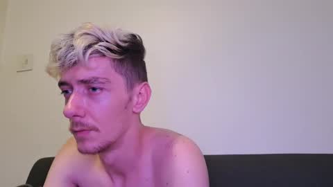 Snapshot of chrisslicer chatting on 11-25-25, 07:47 Christopher online show from 11-25-25, 07:47