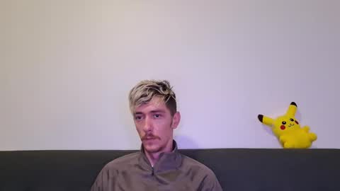 Snapshot of chrisslicer chatting on 12-18-25, 01:11 Christopher online show from 12-18-25, 01:11