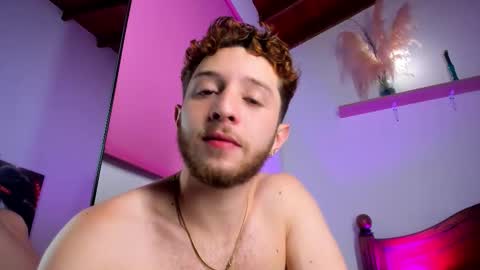 Hi dont forguet to follow me    online show from 11-09-25, 06:33