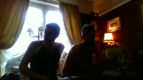 chrischrissy online show from 12-18-24, 12:07