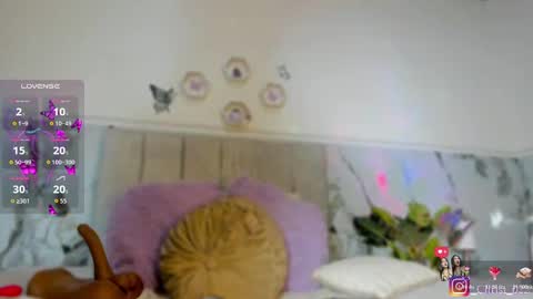 Snapshot of christal_cutee chatting on 11-17-25, 03:56 Christal online show from 11-17-25, 03:56
