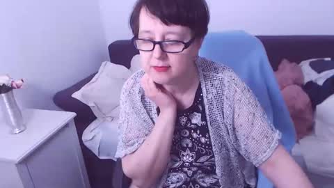 Christa online show from 01-11-25, 04:27