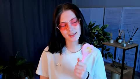 Snapshot of christaschrecongost chatting on 03-06-26, 06:37 christaschrecongost online show from 03-06-26, 06:37