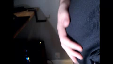 Snapshot of christianmdk chatting on 10-04-25, 09:18 Chris online show from 10-04-25, 09:18