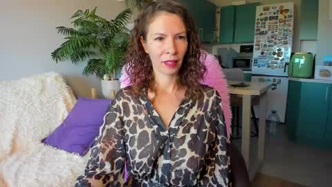 Chris online show from 10-08-25, 06:55