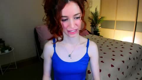 christinaconteeree online show from 06-06-26, 07:51