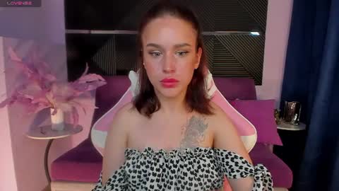 Christina online show from 06-11-26, 08:34