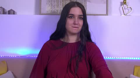 Snapshot of christinamilton chatting on 01-22-25, 12:38 Christina online show from 01-22-25, 12:38