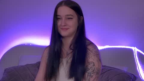 Snapshot of christinamilton chatting on 02-07-25, 06:45 Christina online show from 02-07-25, 06:45