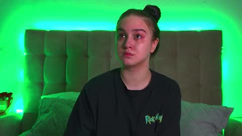 Snapshot of christinamilton chatting on 02-22-25, 12:38 Christina online show from 02-22-25, 12:38