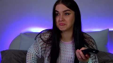 Snapshot of christinamilton chatting on 02-24-25, 09:41 Christina online show from 02-24-25, 09:41