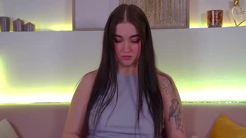 Snapshot of christinamilton chatting on 02-27-25, 09:36 Christina online show from 02-27-25, 09:36