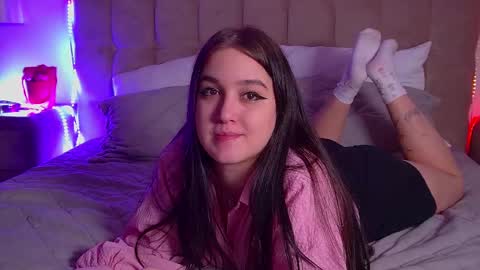 Snapshot of christinamilton chatting on 03-01-25, 09:37 Christina online show from 03-01-25, 09:37