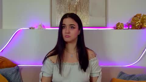 Snapshot of christinamilton chatting on 09-23-25, 06:55 Christina online show from 09-23-25, 06:55