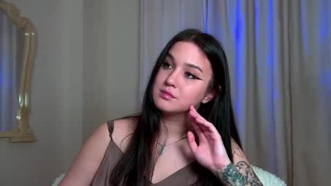 Snapshot of christinamilton chatting on 10-03-25, 06:16 Christina online show from 10-03-25, 06:16