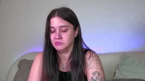 Snapshot of christinamilton chatting on 10-20-25, 06:08 Christina online show from 10-20-25, 06:08