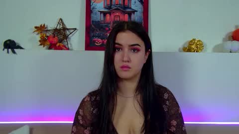 Snapshot of christinamilton chatting on 10-27-25, 06:23 Christina online show from 10-27-25, 06:23