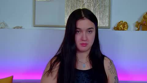 Snapshot of christinamilton chatting on 11-17-25, 06:35 Christina online show from 11-17-25, 06:35