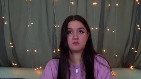 Snapshot of christinamilton chatting on 11-29-25, 06:55 Christina online show from 11-29-25, 06:55