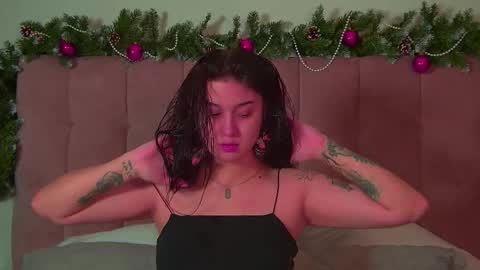 Snapshot of christinamilton chatting on 12-04-25, 07:00 Christina online show from 12-04-25, 07:00