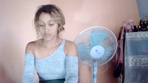 christine213 online show from 03-08-25, 11:48