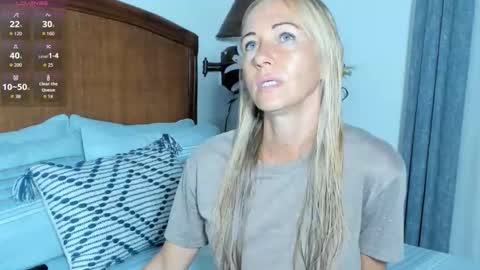 Christine -  online show from 06-08-26, 10:37