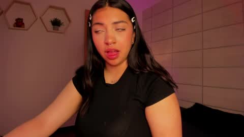 Christine  online show from 04-01-26, 12:28