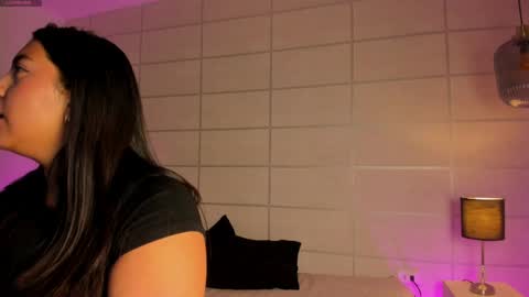 Christine  online show from 04-08-26, 12:05