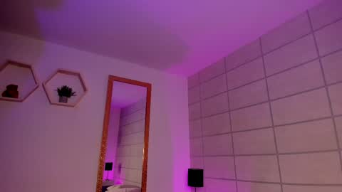 Christine  online show from 04-19-26, 12:48