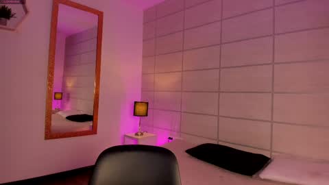 Christine  online show from 04-28-26, 12:10