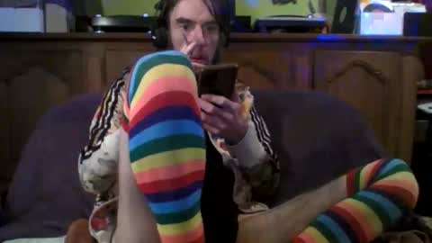 Chris online show from 10-27-25, 04:22