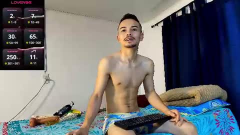 CHRISTOPHER online show from 07-12-26, 11:01
