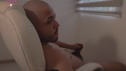 Snapshot of christopherdav chatting on 01-16-25, 10:44 Chris online show from 01-16-25, 10:44