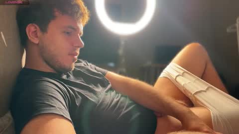 Snapshot of christophertan chatting on 09-25-25, 11:25 Christopher online show from 09-25-25, 11:25