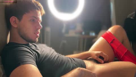 Snapshot of christophertan chatting on 09-27-25, 08:30 Christopher online show from 09-27-25, 08:30