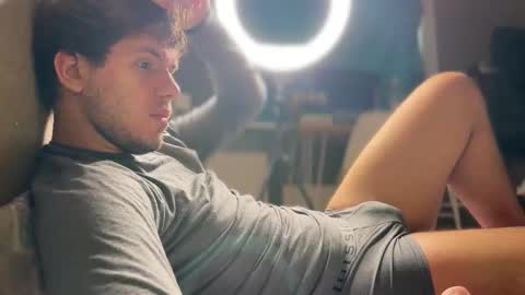 Christopher online show from 11-05-25, 08:14